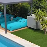 Azure Pool House Murter
