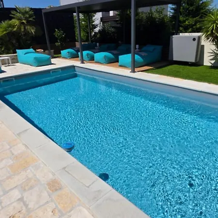 Appartement Azure Pool House Murter