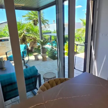 Appartement Azure Pool House