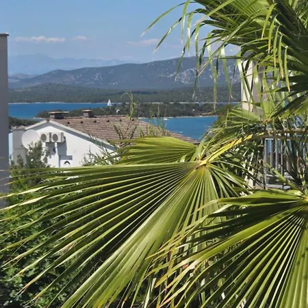 Appartement Azure Pool House *