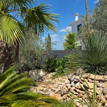 Azure Pool House Murter