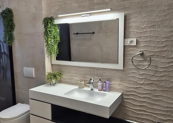 Апартаменты A Z U R E Pool H O U S E *