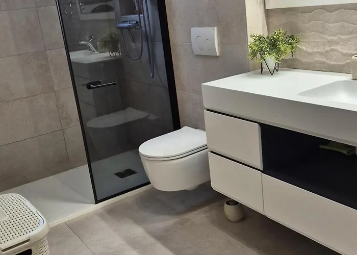 Appartement A Z U R E Pool H O U S E